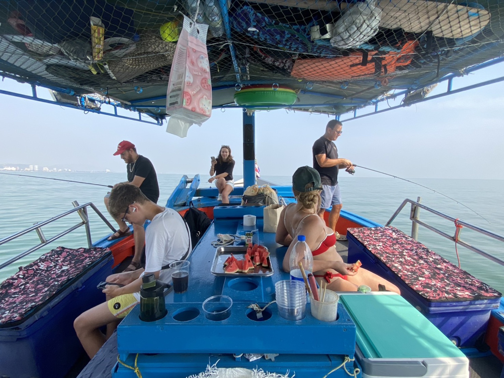 Briefing at Khao Takiap Pier before the 6:00 PM departure.